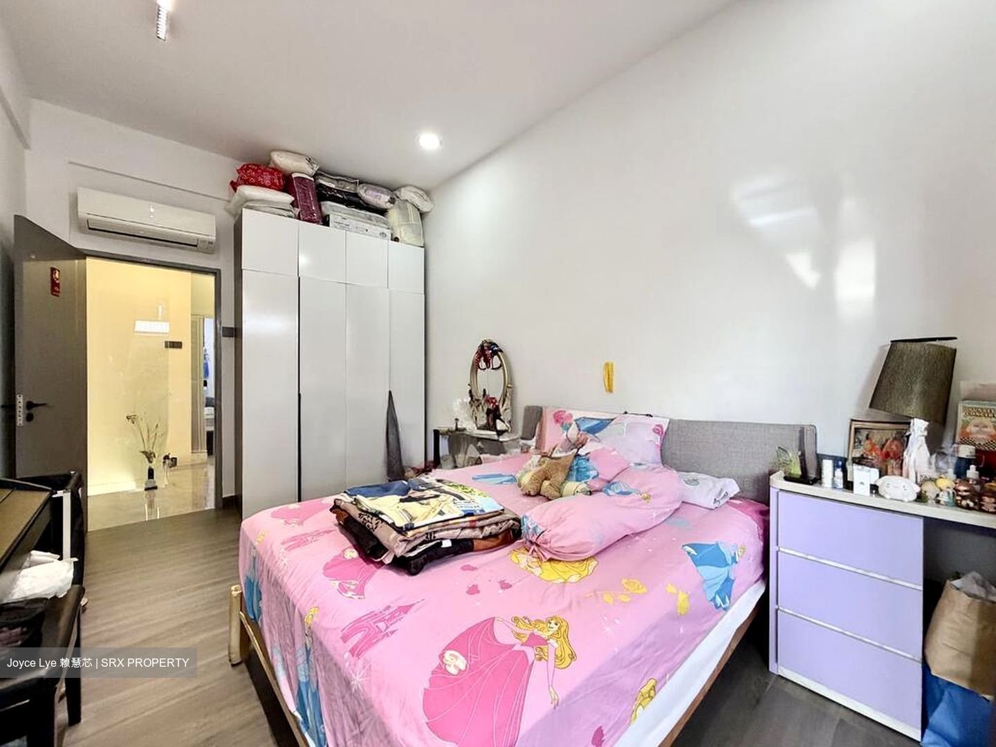 Daisy Park (D13), Terrace #512150911
